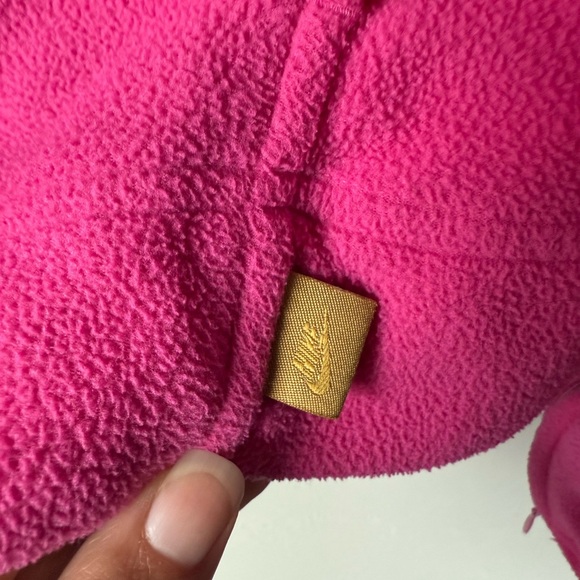 YK2 Nike Women's Vibrant Pink Utility Fleece Jacket - Picture 4 of 7
